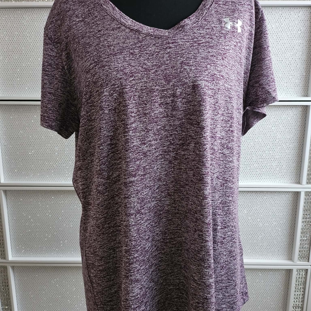 Under Armour Women's Short Sleeve Heathered Maroon Tee